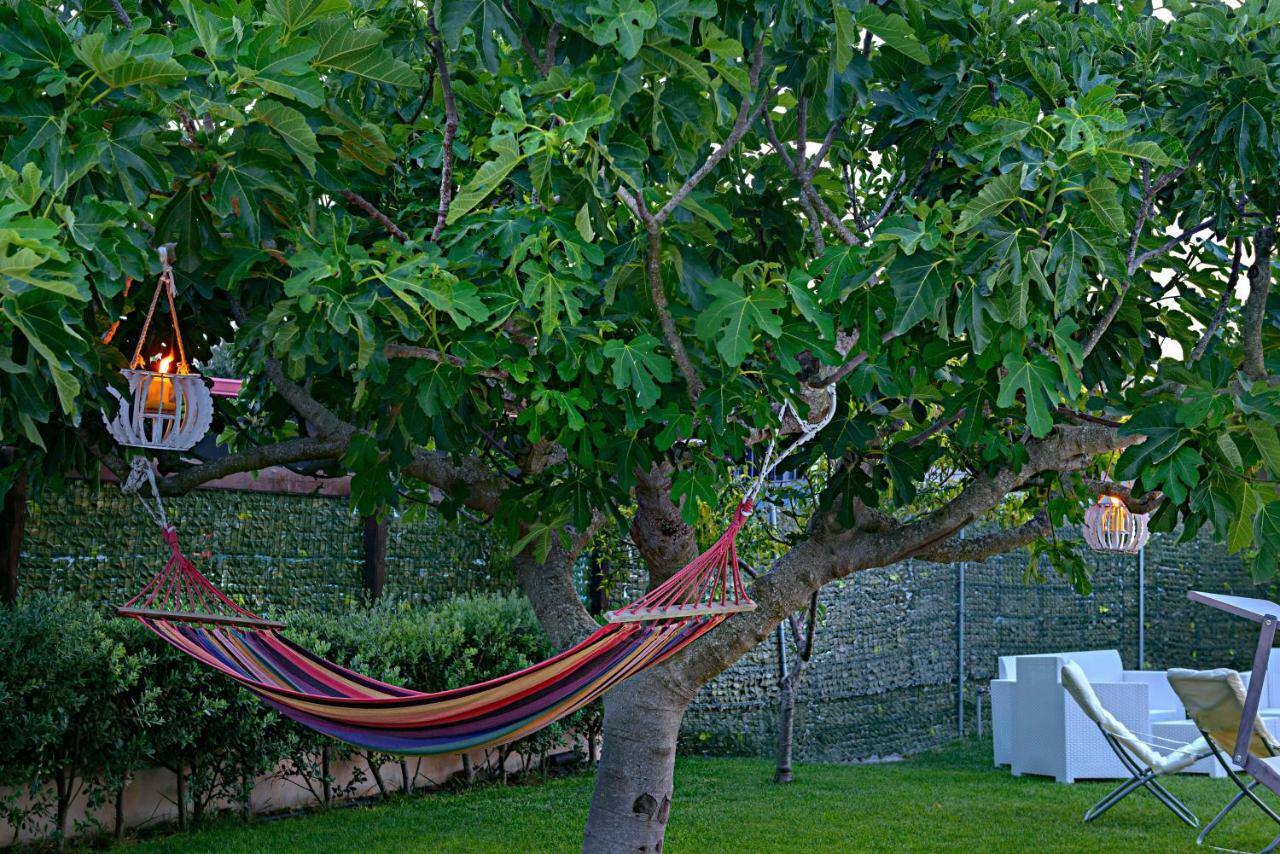 Casa Vacanza Augusto Uggiano La Chiesa Exterior photo